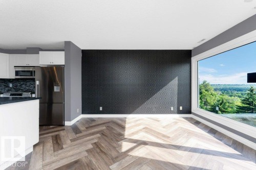 214 10105 95 Street, Edmonton, AB - Indoor Photo Showing Kitchen