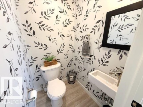 67 50 Mclaughlin Drive, Spruce Grove, AB - Indoor Photo Showing Bathroom