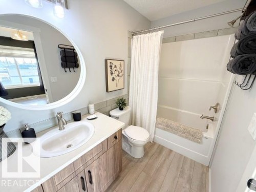 67 50 Mclaughlin Drive, Spruce Grove, AB - Indoor Photo Showing Bathroom