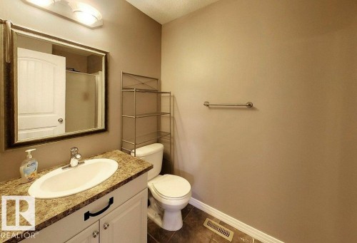 916 62A Street, Edson, AB - Indoor Photo Showing Bathroom