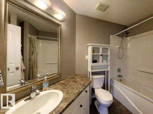916 62A Street, Edson, AB - Indoor Photo Showing Bathroom