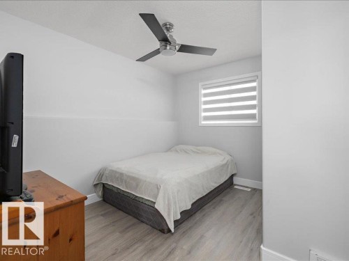 2919 151A Avenue, Edmonton, AB - Indoor Photo Showing Bedroom