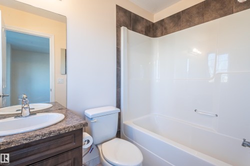 16311 55 Street Nw, Edmonton, AB - Indoor Photo Showing Bathroom