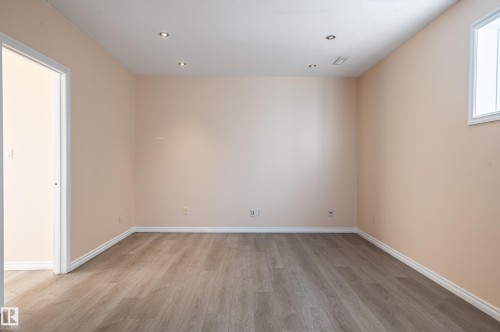 16311 55 Street Nw, Edmonton, AB - Indoor Photo Showing Other Room