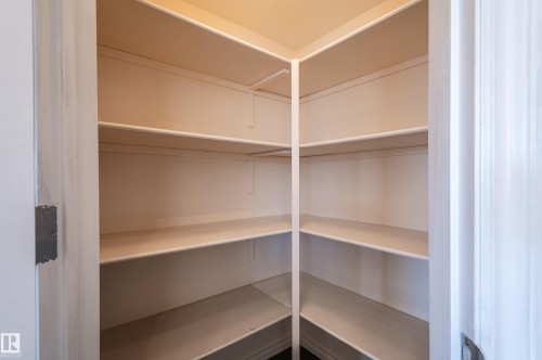 16311 55 Street Nw, Edmonton, AB - Indoor With Storage