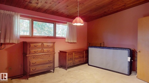 13 Valleyview Crescent, Edmonton, AB - Indoor