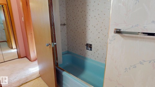 13 Valleyview Crescent, Edmonton, AB - Indoor