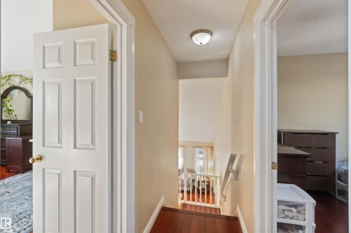 18204 61 Avenue, Edmonton, AB - Indoor Photo Showing Other Room