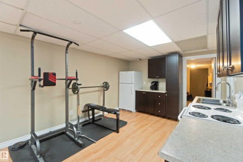 18204 61 Avenue, Edmonton, AB - Indoor Photo Showing Gym Room