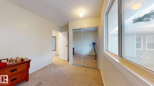 45 4403 Riverbend Road, Edmonton, AB - Indoor Photo Showing Other Room