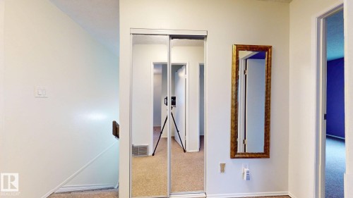 45 4403 Riverbend Road, Edmonton, AB - Indoor Photo Showing Other Room