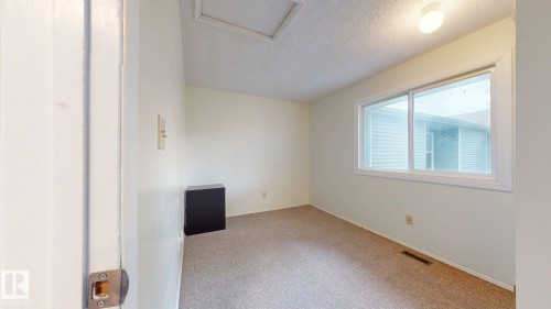 45 4403 Riverbend Road, Edmonton, AB - Indoor Photo Showing Other Room