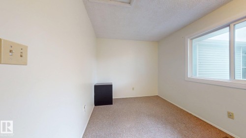 45 4403 Riverbend Road, Edmonton, AB - Indoor Photo Showing Other Room