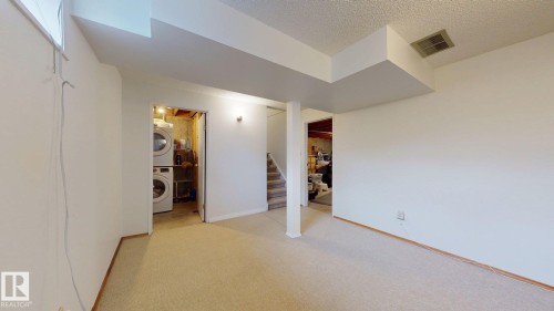 45 4403 Riverbend Road, Edmonton, AB - Indoor Photo Showing Other Room