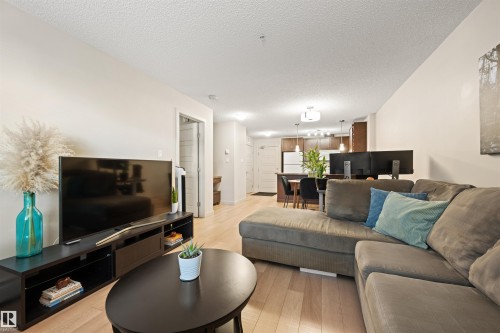 158 7805 71 Street, Edmonton, AB - Indoor Photo Showing Living Room