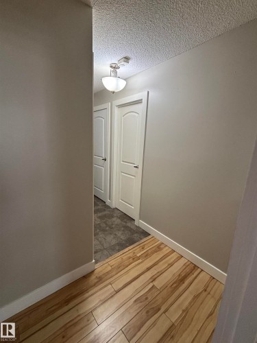 306 10160 116 Street Nw, Edmonton, AB - Indoor Photo Showing Other Room
