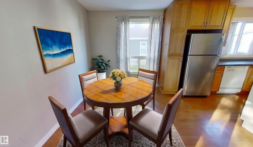 668 Lakewood Road N, Edmonton, AB - Indoor Photo Showing Dining Room