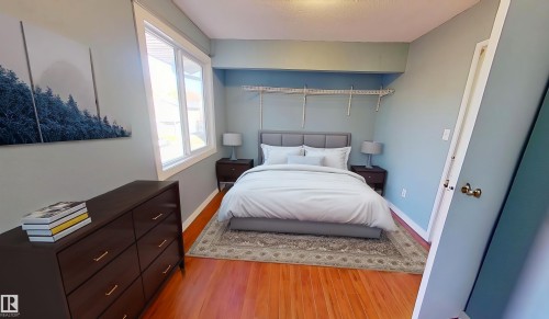 668 Lakewood Road N, Edmonton, AB - Indoor Photo Showing Bedroom