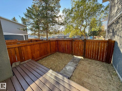 668 Lakewood Road N, Edmonton, AB - Outdoor