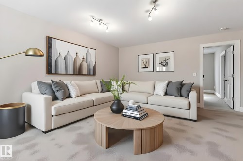 11535 16 Avenue, Edmonton, AB - Indoor Photo Showing Living Room