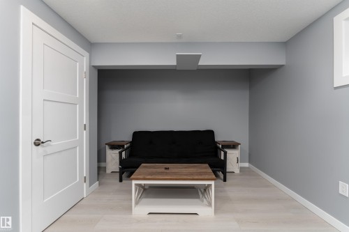 11535 16 Avenue, Edmonton, AB - Indoor Photo Showing Other Room