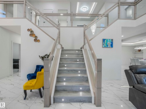 1305 Adamson Drive, Edmonton, AB - Indoor Photo Showing Other Room