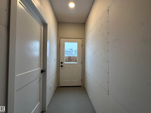 28 Hunter Place, Spruce Grove, AB - Indoor Photo Showing Other Room