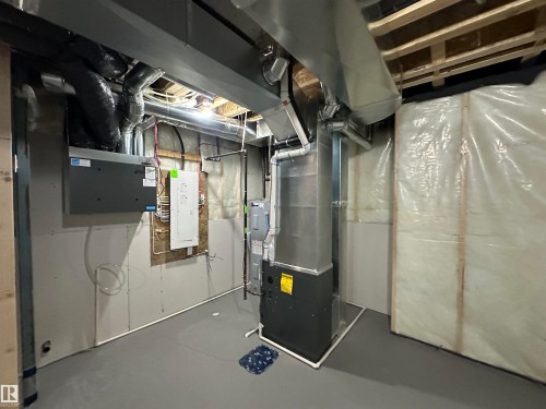 28 Hunter Place, Spruce Grove, AB - Indoor Photo Showing Basement
