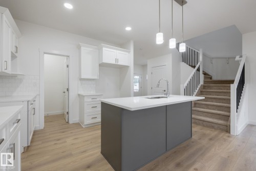 5264 Kinney Place, Edmonton, AB - Indoor Photo Showing Kitchen With Upgraded Kitchen