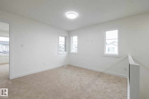 5264 Kinney Place, Edmonton, AB - Indoor Photo Showing Other Room