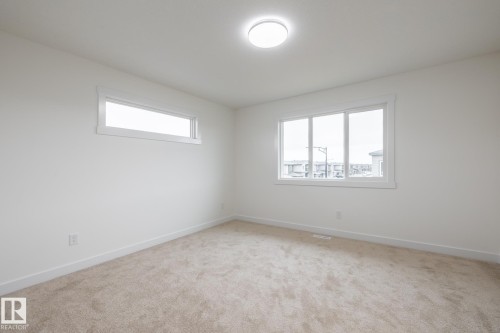 5264 Kinney Place, Edmonton, AB - Indoor Photo Showing Other Room
