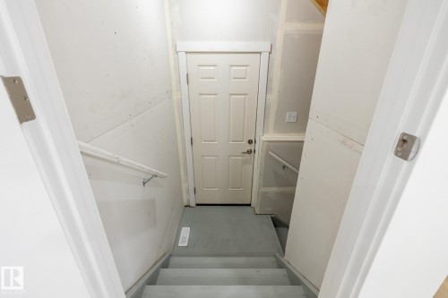 5264 Kinney Place, Edmonton, AB - Indoor Photo Showing Other Room