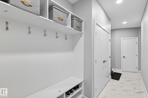 7520 173 Avenue, Edmonton, AB - Indoor Photo Showing Other Room