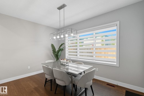7520 173 Avenue, Edmonton, AB - Indoor Photo Showing Dining Room