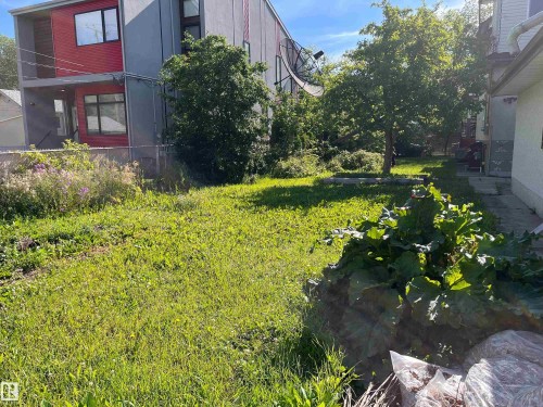 11910 76 St, Edmonton, AB 