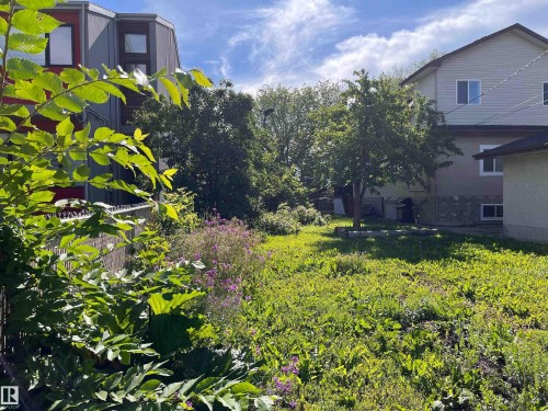 11910 76 St, Edmonton, AB 