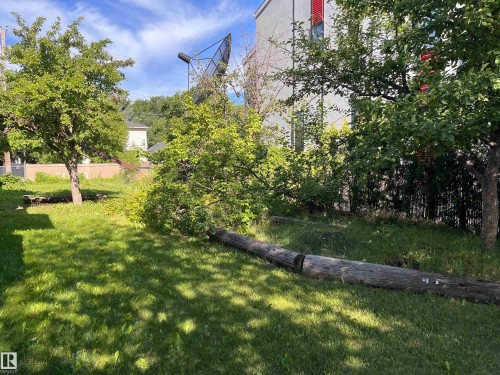 11910 76 St, Edmonton, AB 