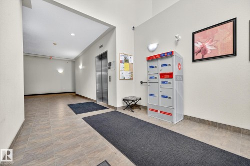 4101 7323 South Terwillegar Drive, Edmonton, AB - Indoor Photo Showing Other Room