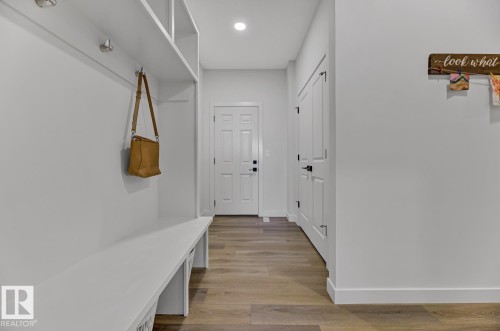 5 Elwyck Gate, Spruce Grove, AB - Indoor Photo Showing Other Room