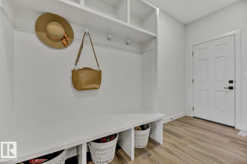 5 Elwyck Gate, Spruce Grove, AB - Indoor Photo Showing Other Room