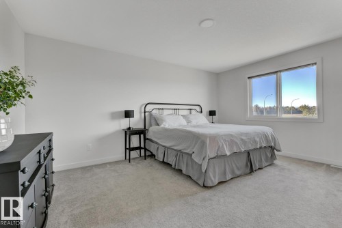 5 Elwyck Gate, Spruce Grove, AB - Indoor Photo Showing Bedroom