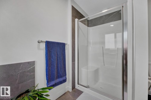 5 Elwyck Gate, Spruce Grove, AB - Indoor Photo Showing Bathroom