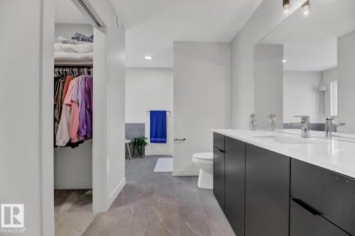 5 Elwyck Gate, Spruce Grove, AB - Indoor Photo Showing Bathroom