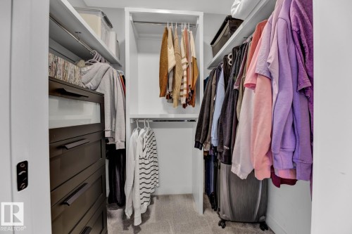 5 Elwyck Gate, Spruce Grove, AB - Indoor With Storage