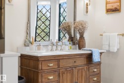 Bathroom with vanity - 
