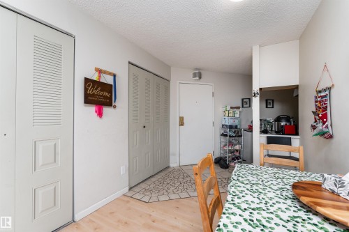 1302 10149 Saskatchewan Drive, Edmonton, AB - Indoor