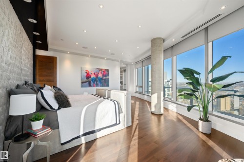 3201 11969 Jasper Avenue, Edmonton, AB - Indoor Photo Showing Other Room