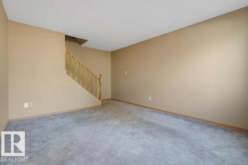 5418 144B Avenue, Edmonton, AB - Indoor Photo Showing Other Room