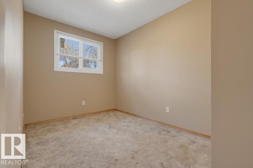 5418 144B Avenue, Edmonton, AB - Indoor Photo Showing Other Room