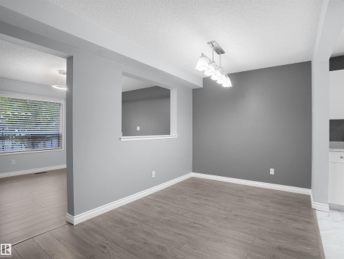 1608 Mill Woods Road E, Edmonton, AB - Indoor Photo Showing Other Room